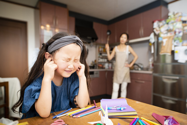 ガミガミ言う子育てでは子どもの自立心が奪われてしまう