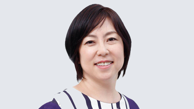 倉田真由美氏