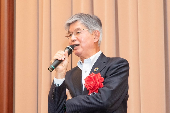 元経済産業事務次官 望月 晴文様