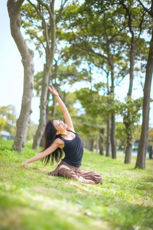 木の下のYOGA