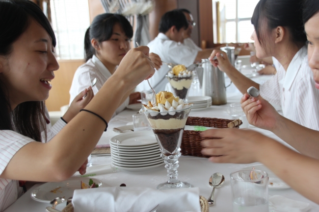 昨年実施した試食会の様子