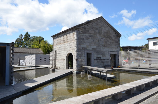 建築家・隈研吾さんが設計した「那須芦野　石の美術館　STONE PLAZA」（栃木県那須町）