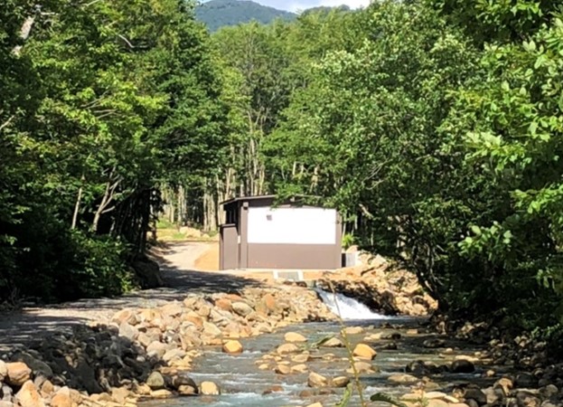 発電所建屋（鶴の湯）