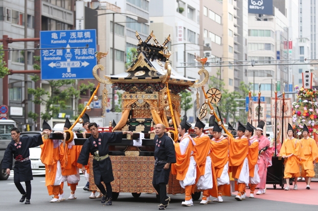 鳳輦（画像提供：神田明神）