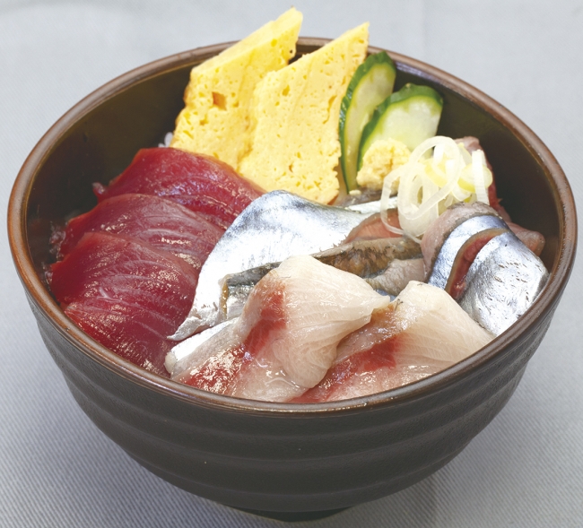 日替わり海鮮丼（味噌汁付）