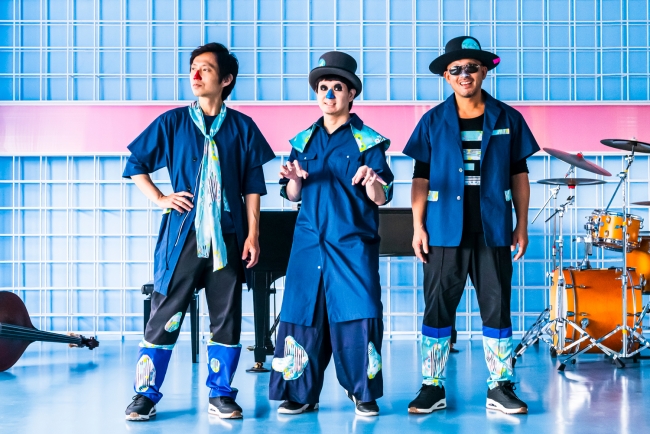 H ZETTRIO