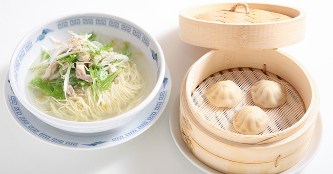 麺＋小籠包ランチ（蒸しor焼き） 1,000円（税抜）