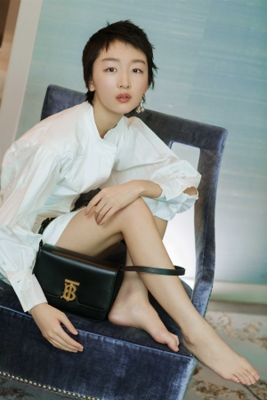 Zhou Dongyu 