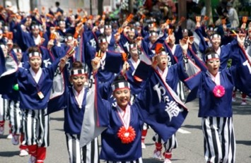 ※「よさこい祭り」に関する写真提供：よさこい祭振興会