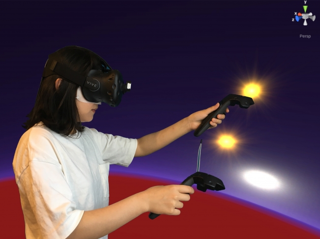 制作したVR空間に没入する様子