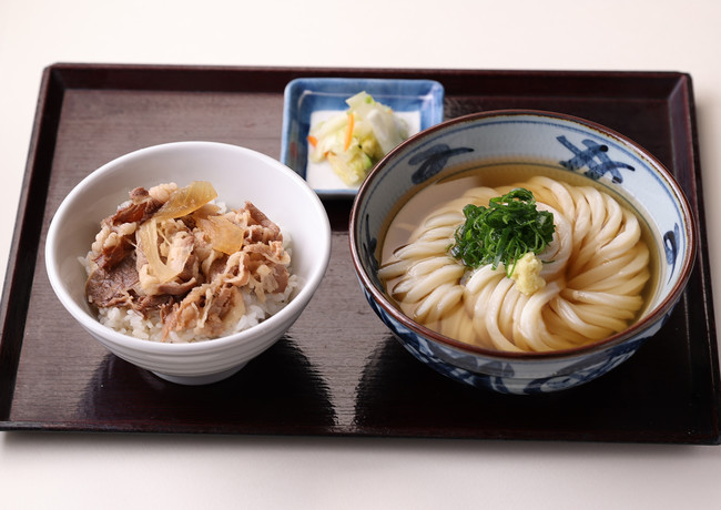 牛丼と讃岐うどん　かけ