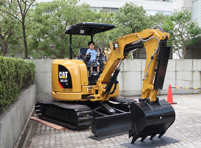 昨年展示の静止した実機への乗車模様