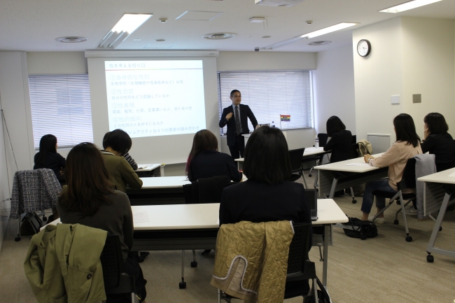 社内施策セミナーの様子