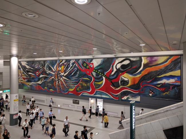 渋谷駅に設置してある「明日の神話（岡本太郎作）」