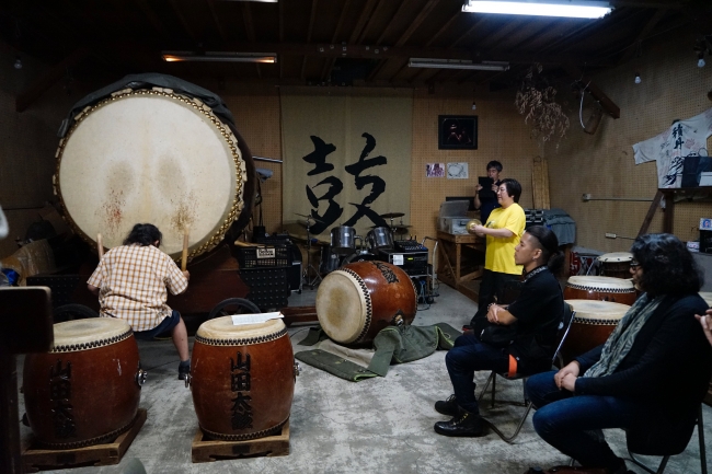 「東京キャラバン in 高知」リサーチの様子