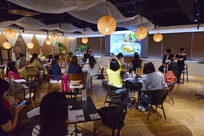 試食会の様子