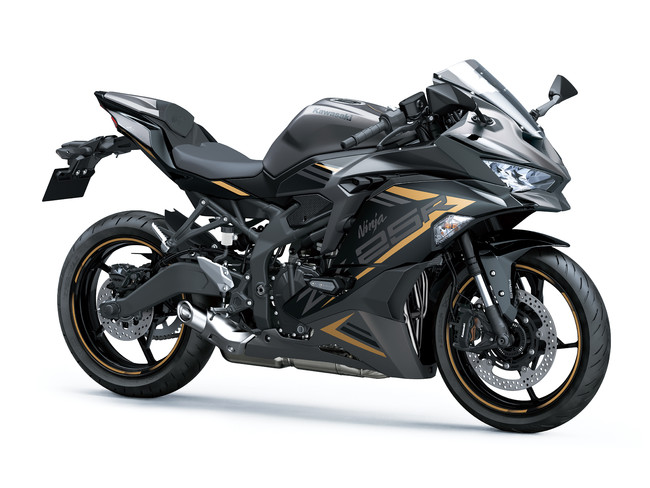 Ninja ZX-25R SE（メタリックマットグラフェンスチールグレー ×メタリックスパークブラック）