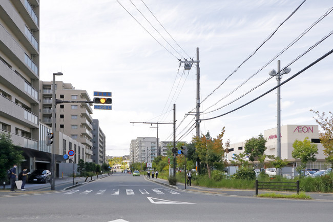 ▲学研奈良登美ヶ丘駅前