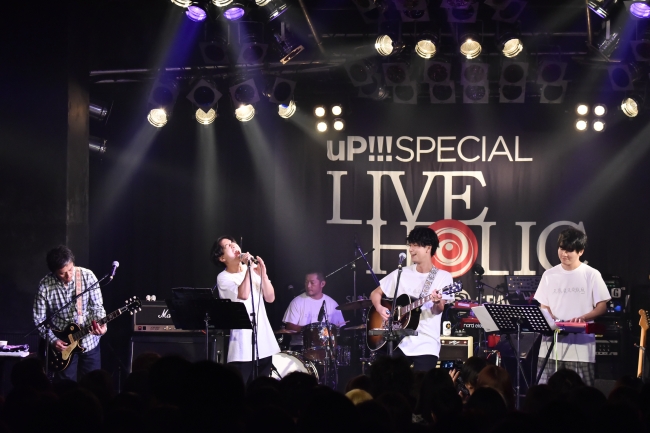 LIVE HOLIC vol.24_GRAPEVINE_マカロニえんぴつ／PHOTO：AZUSA TAKADA  