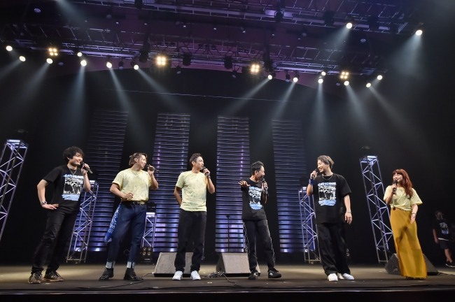 野津山幸宏、RIKU、徳井義実、福田充徳、陣、菅沼ゆり／Photo：AZUSA TAKADA