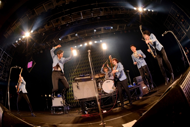 SSTV_徳福LIVE_THE BAWDIESアンコール photo：半田安政(Showcase)