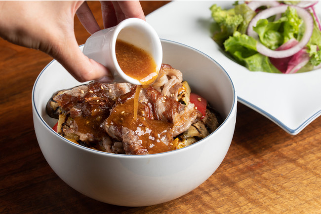 けやき坂「けやき坂 ビーフ ステーキ丼」