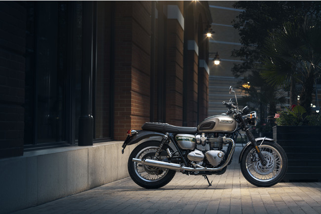 Bonneville T120 Gold Line Edition