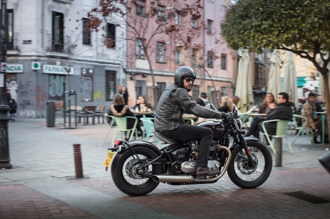 Bonneville Bobber