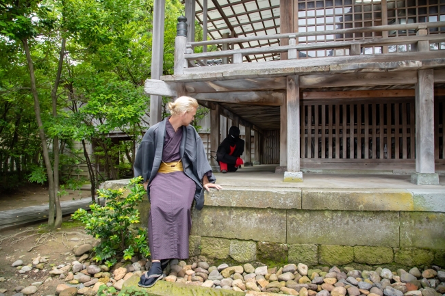 “忍者が隠れた神社”