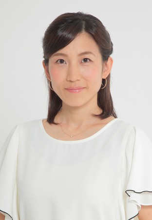 代表　勅使川原 郁恵