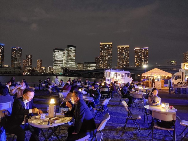 豊洲の夜景を見ながらベルギービールをお楽しみください