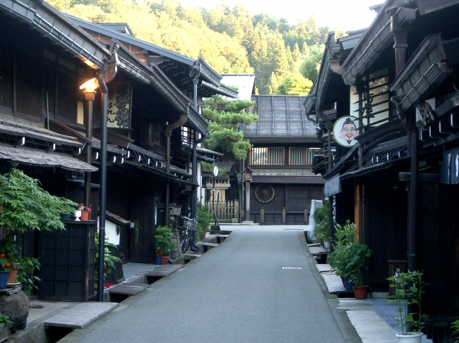 美しい、高山の古い町並み。翌日は観光もおすすめ。