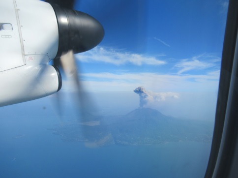 Q400機からの桜島