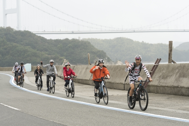 E-BIKEで大島をサイクリング