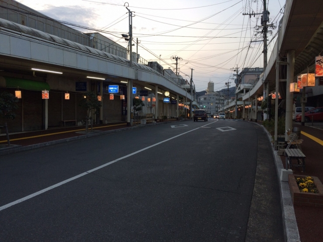 福江商店街写真3（五島椿まつり時：夜）