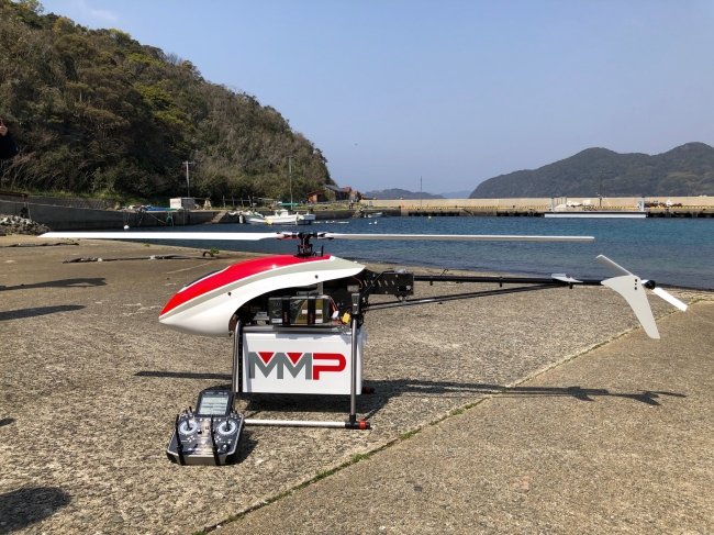 平成30年度に行った奈留島-前島間の離島間無人物流事業（ドローン目視外飛行による模擬薬の送付）