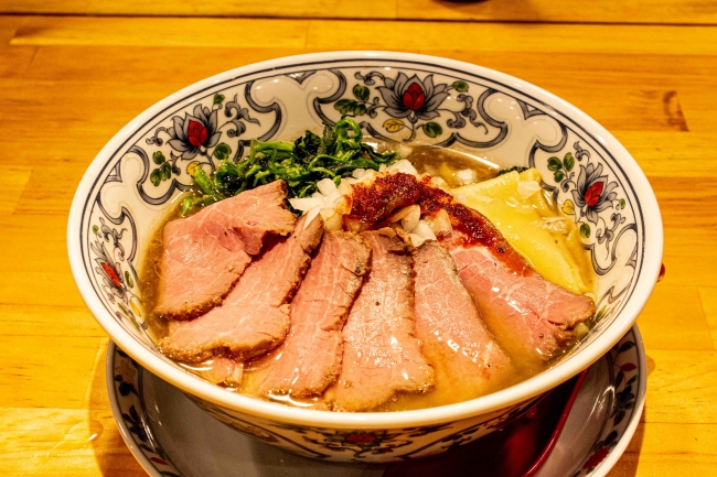 すごい肉入れ過ぎビーフ煮干ラーメン1280円