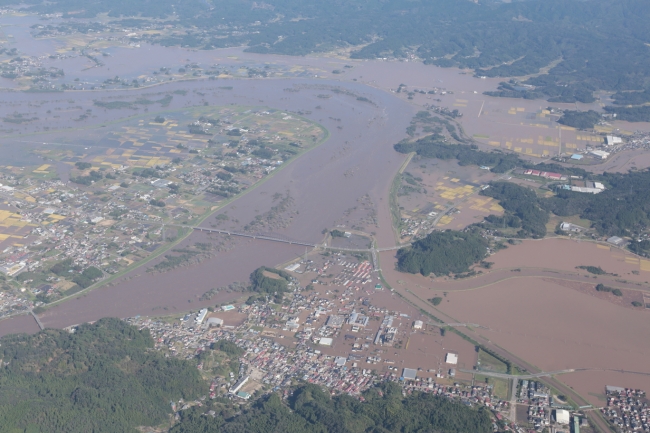 令和元年10月13日の丸森町上空写真　出展：国土地理院ウェブサイト（令和元年(2019年)台風19号に関する情報）