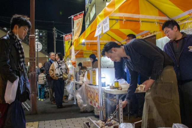 屋台には地元の魅力が続々登場