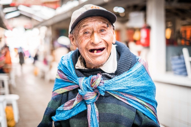 歯が１本しかないペルーのおじいさん