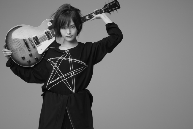 ＊Sayaka・Y　One Star　Long Sleeve T-Shirt　カラーブラック　7,300(税別)