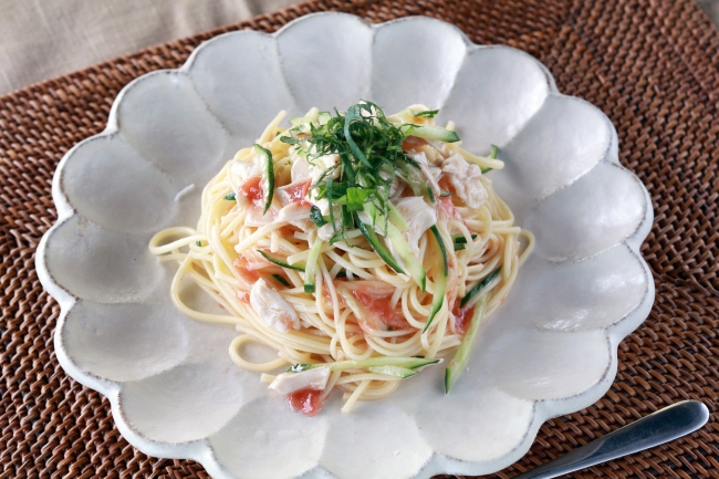 蒸し鶏とパスタに絡めて