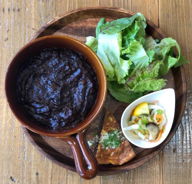 黒毛和牛の黒カレー本気で作りました。　1000円