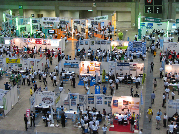 写真：レジナビフェア2013 東京会場の様子