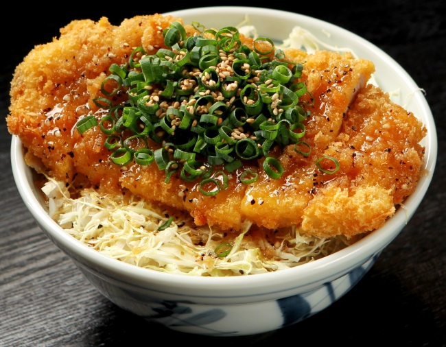 たっぷりネギの塩だれ カツ丼