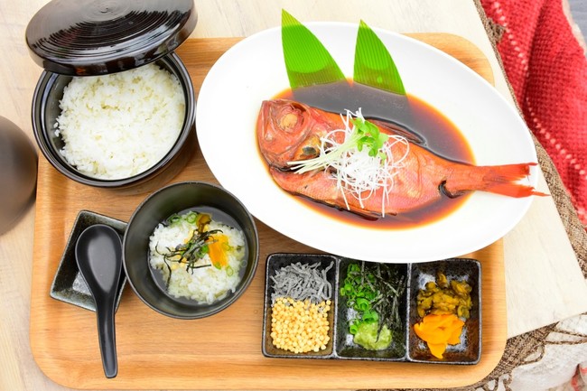 金目鯛の姿煮定食（お茶漬けセットつき）