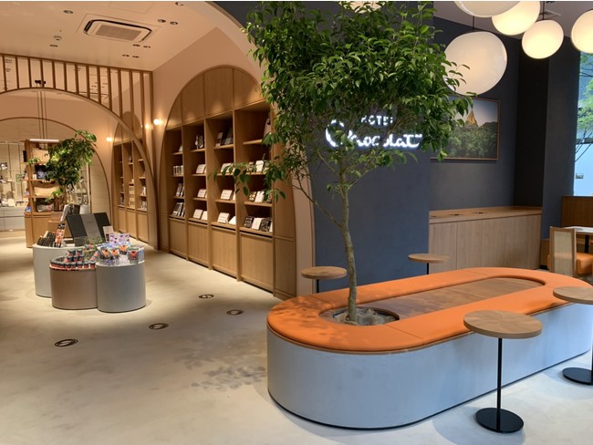 NU茶屋町プラス店　2021年7月16日オープン