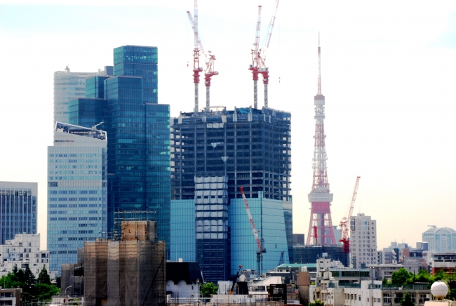 建設現場に欠かせない鉄骨や骨組み