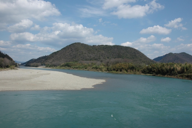 「長良川・清流の森トラスト」