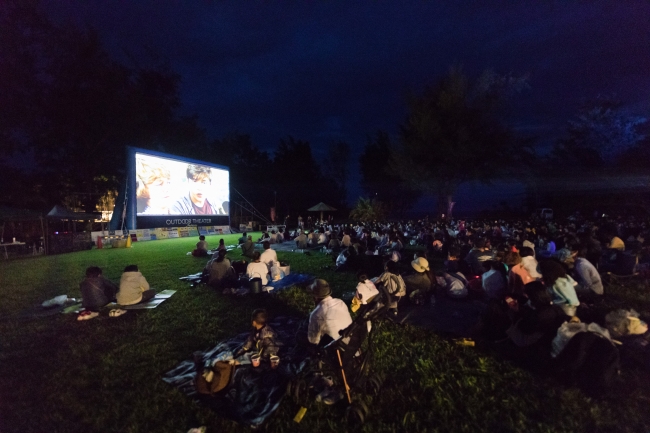 2018年5月5日徳之島での野外映画の様子